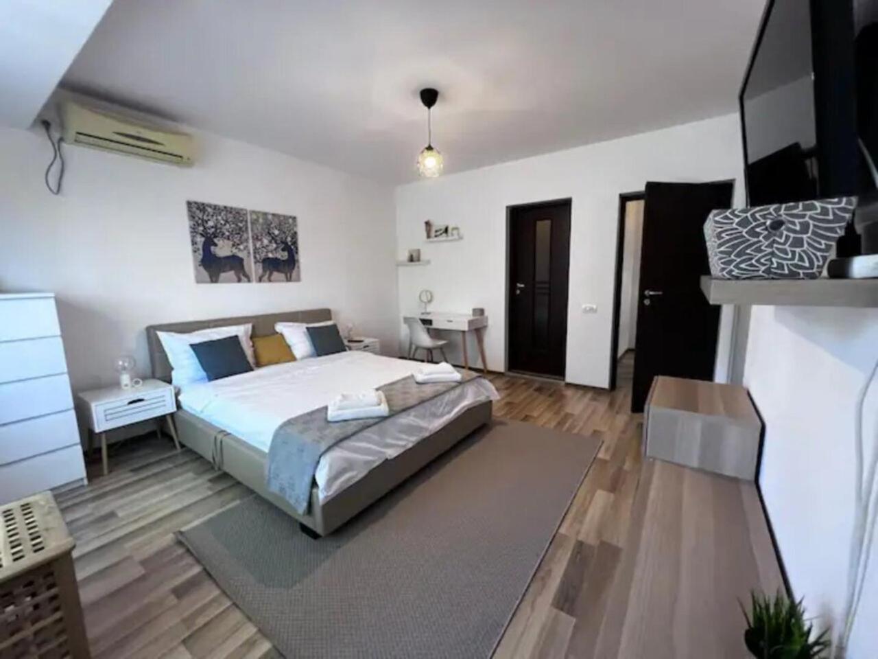 Vila Luminoasa Cu Curte Privata Bucureşti Ngoại thất bức ảnh