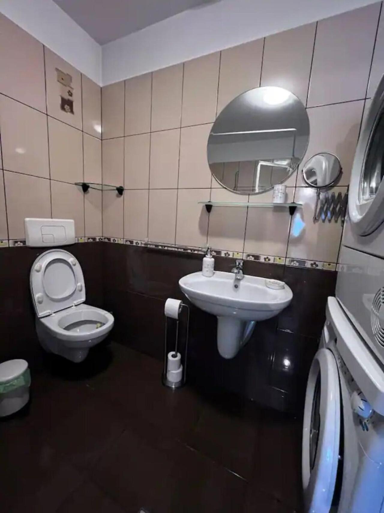 Vila Luminoasa Cu Curte Privata Bucureşti Ngoại thất bức ảnh