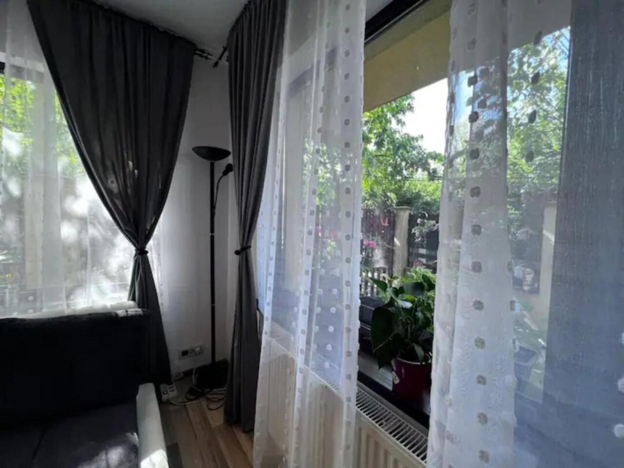 Vila Luminoasa Cu Curte Privata Bucureşti Ngoại thất bức ảnh