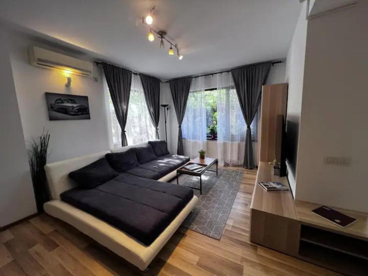 Vila Luminoasa Cu Curte Privata Bucureşti Ngoại thất bức ảnh